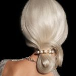 BalmainHair Accessories LE Legacy ClipPearl FW24 LE HJ LC CLIP L FW24 Model 01 SOCIAL LR