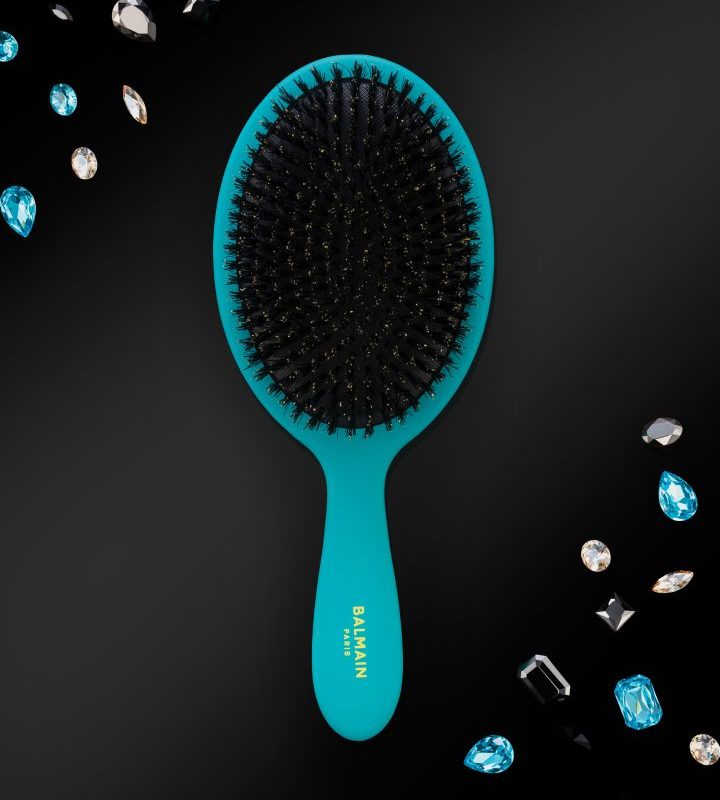 BalmainHair Accessories LimitedEdition LocksOfLegacy Brush C4 26 Mood 01